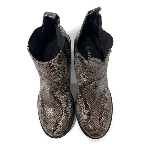 Dirty Laundry Chunky Block Heel Booties Snakeskin Print Size 6.5 - Picture 3 of 11